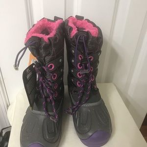 Kodiak Winter/Weatherproof Boots, Girls Size 2